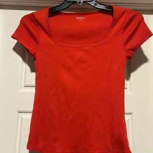 Old Navy Women's Scarlet Short Sleeve Tee